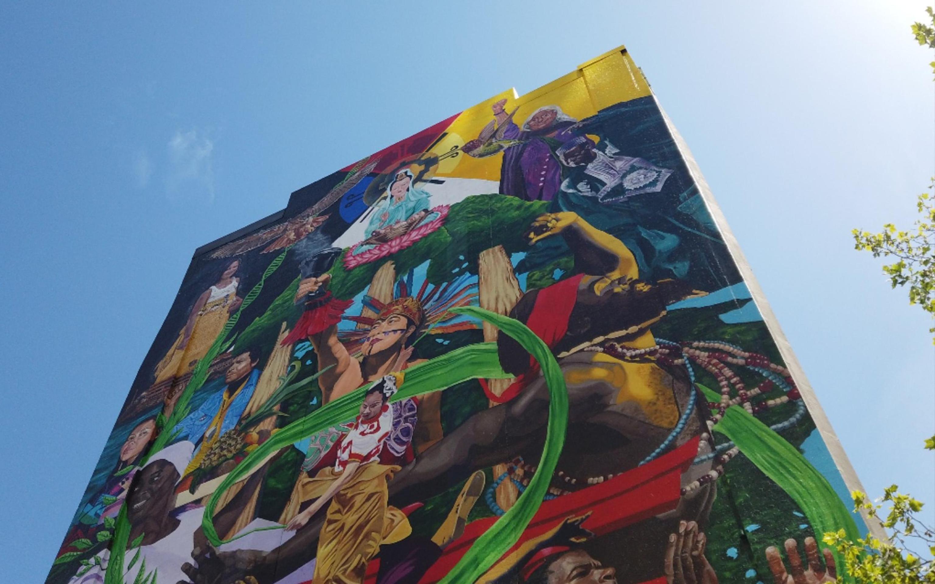 Migration allows people to adapt and survive. It also transforms a city into a community. Walk through downtown Oakland to uncover these interconnected migration stories.

Created in the Summer of 2021
